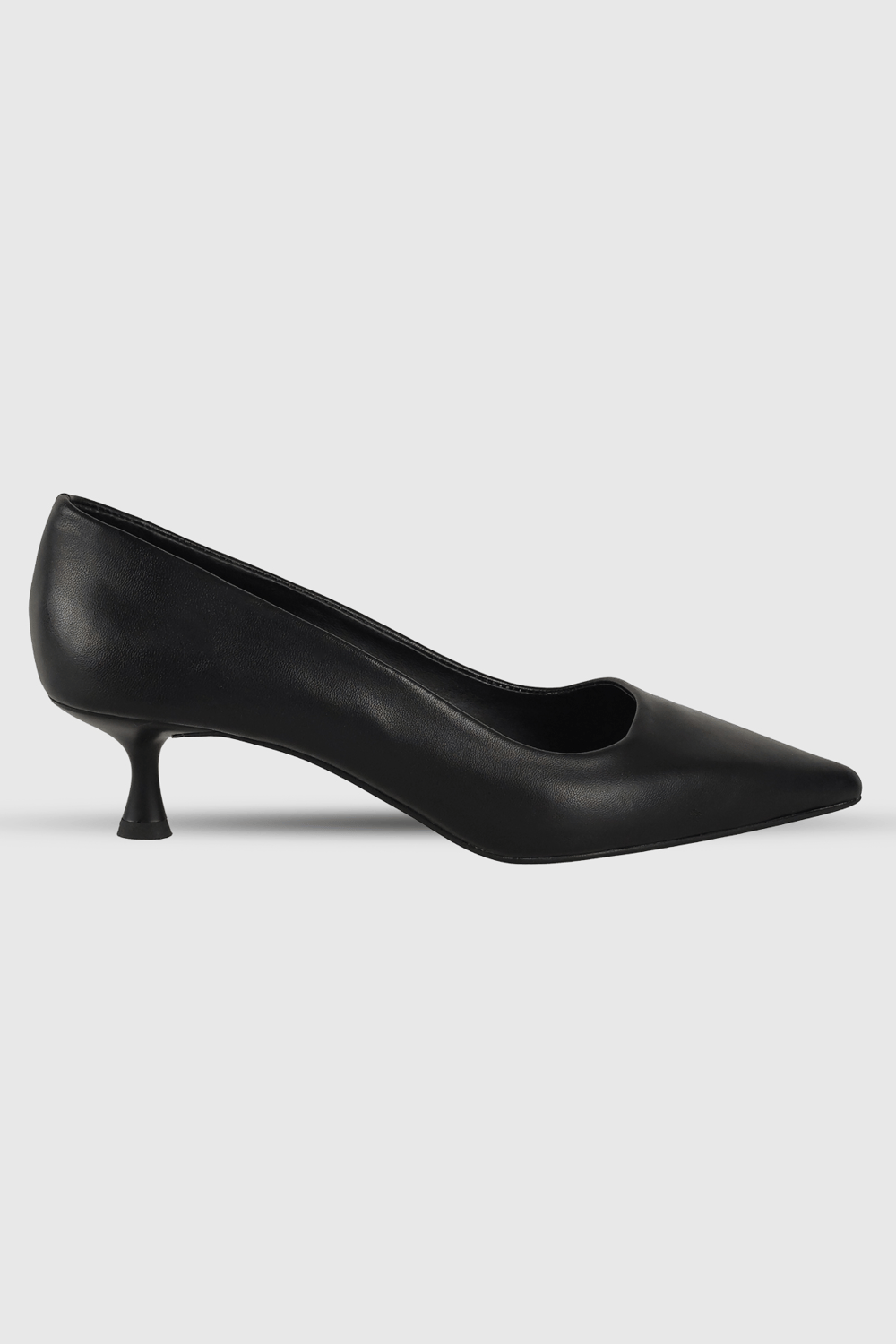 Kelly Siyah Mat Sivri Burun Kadın Stiletto