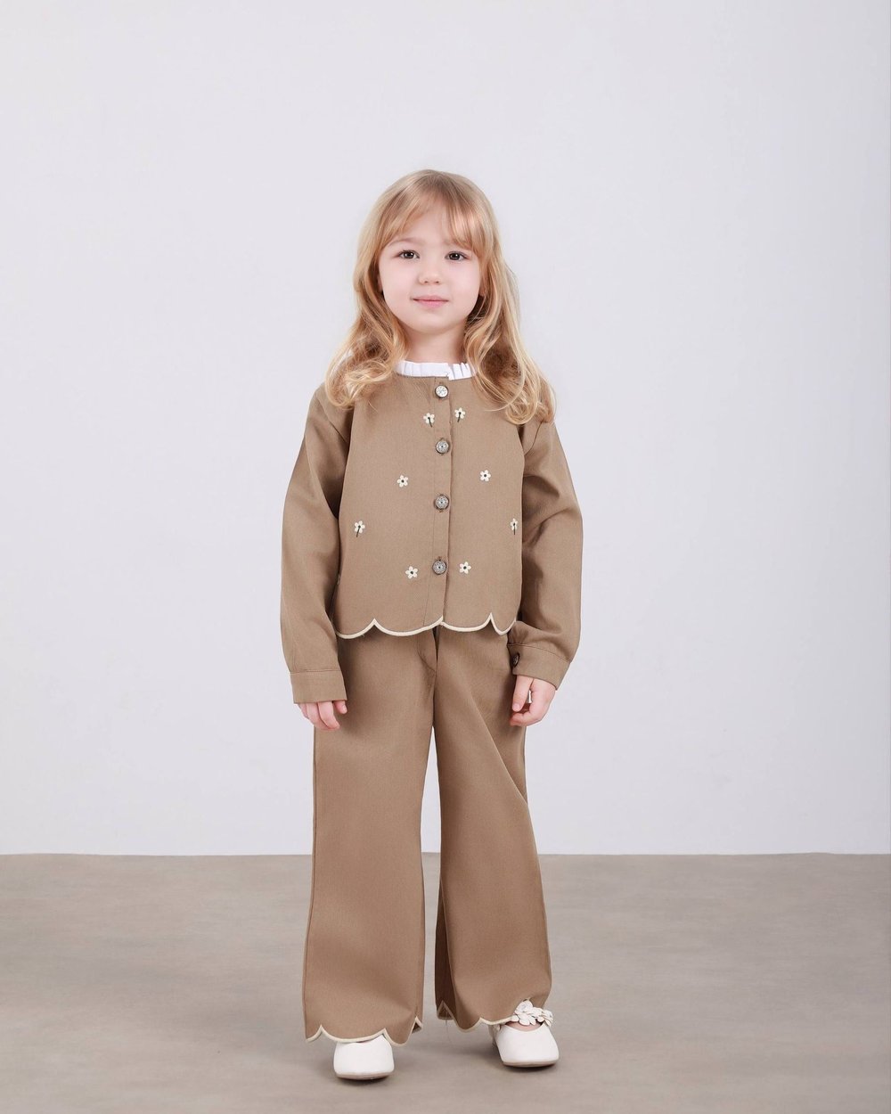 Gabardin Papatya Nakışlı Takım