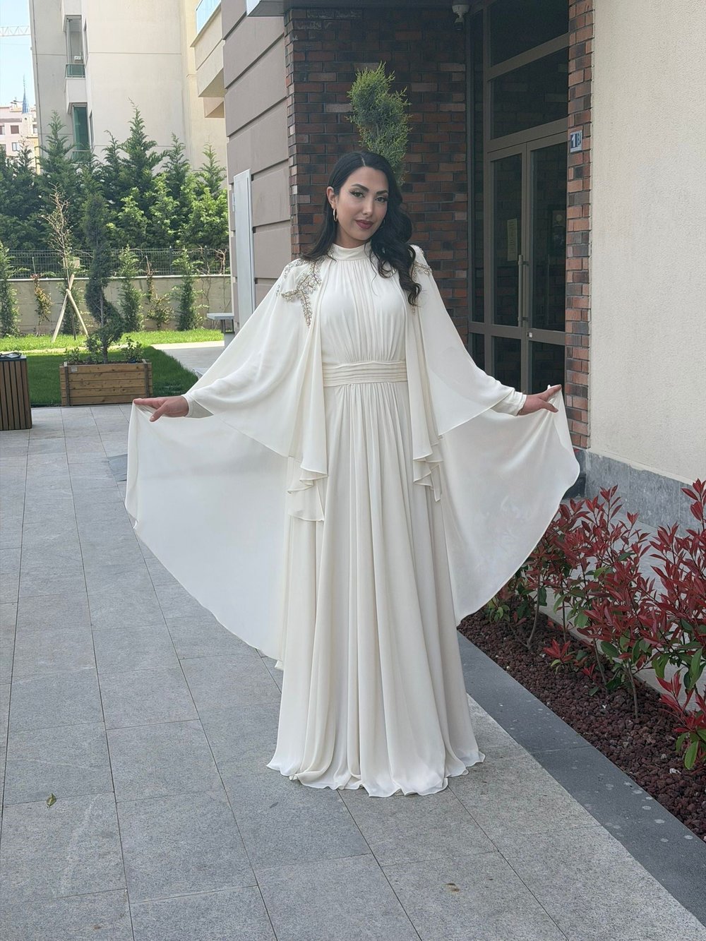 Pelerinli Şifon Elbise 