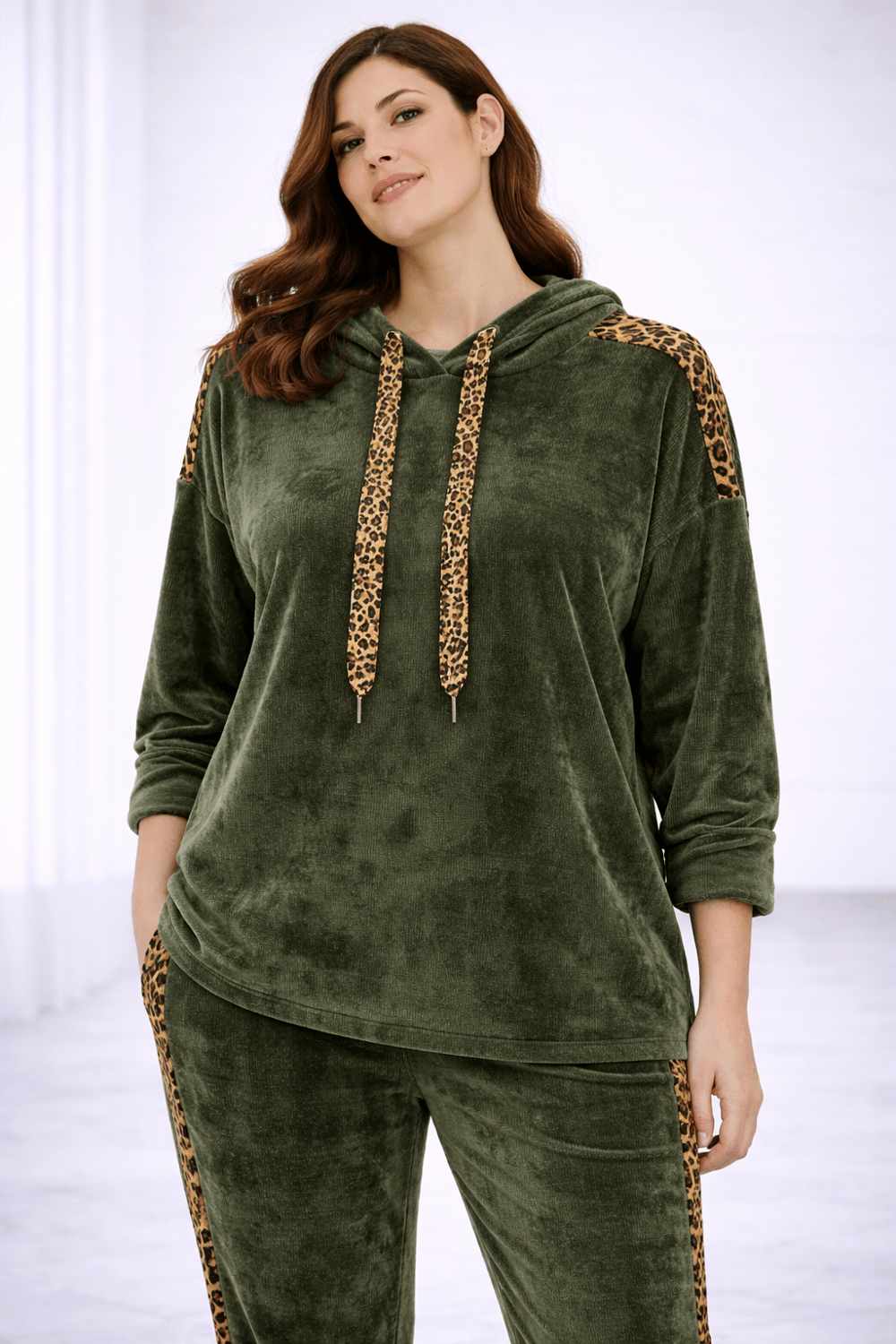 İtalyan Leopar Desenli Kapuşonlu Takım 2510AB25 - 13129 - 12546
