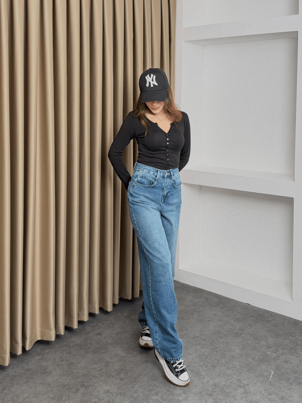 Arkası Tokalı Dizi Pensli Baggy Jean Açık Mavi