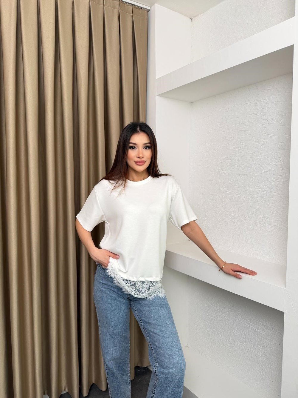 Bisiklet Yaka Dantelli Basic Tişört Beyaz