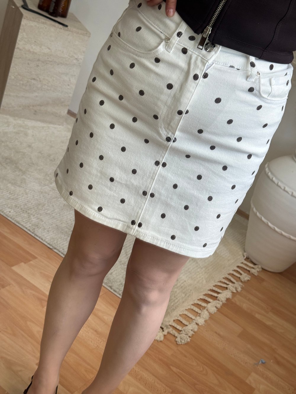 Puantiye Desenli Mini Jean Etek-Beyaz