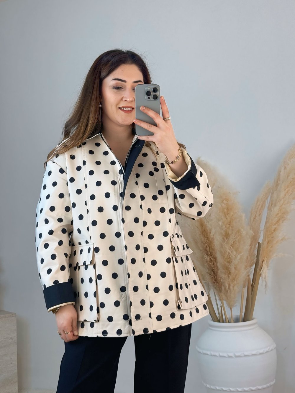 Puantiye Desenli İnce Premium Mont