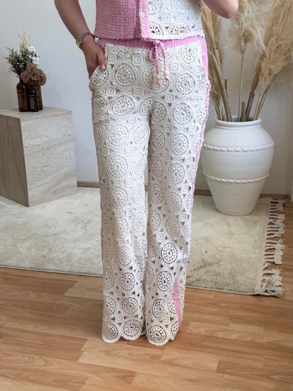 Tasarım Dantel Detay Pantolon Ekru-Pembe