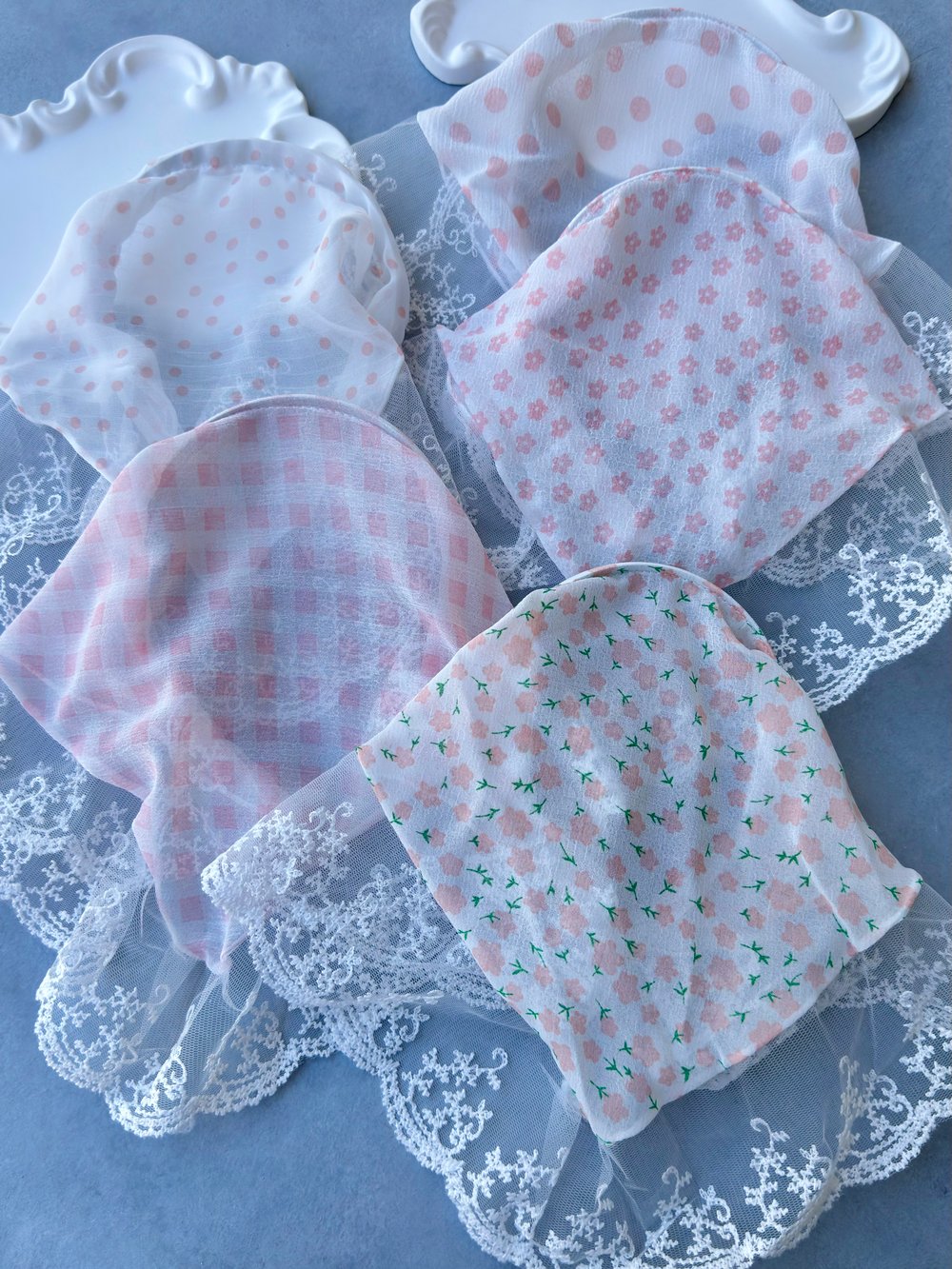 Pembe Renk Çiçek Ve Dantel Detaylı Vintage Bohem Taç