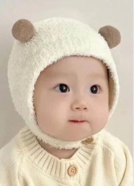 Ponpon Detaylı Bebek Peluş Şapka