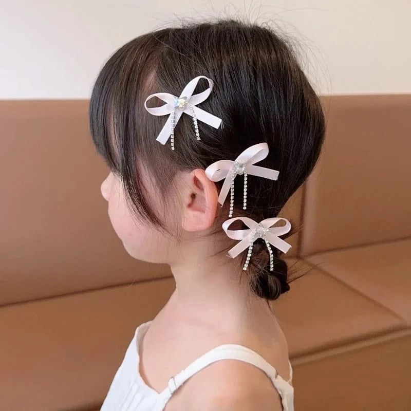 Zirkon Kelebek Taş Detaylı Kurdele 