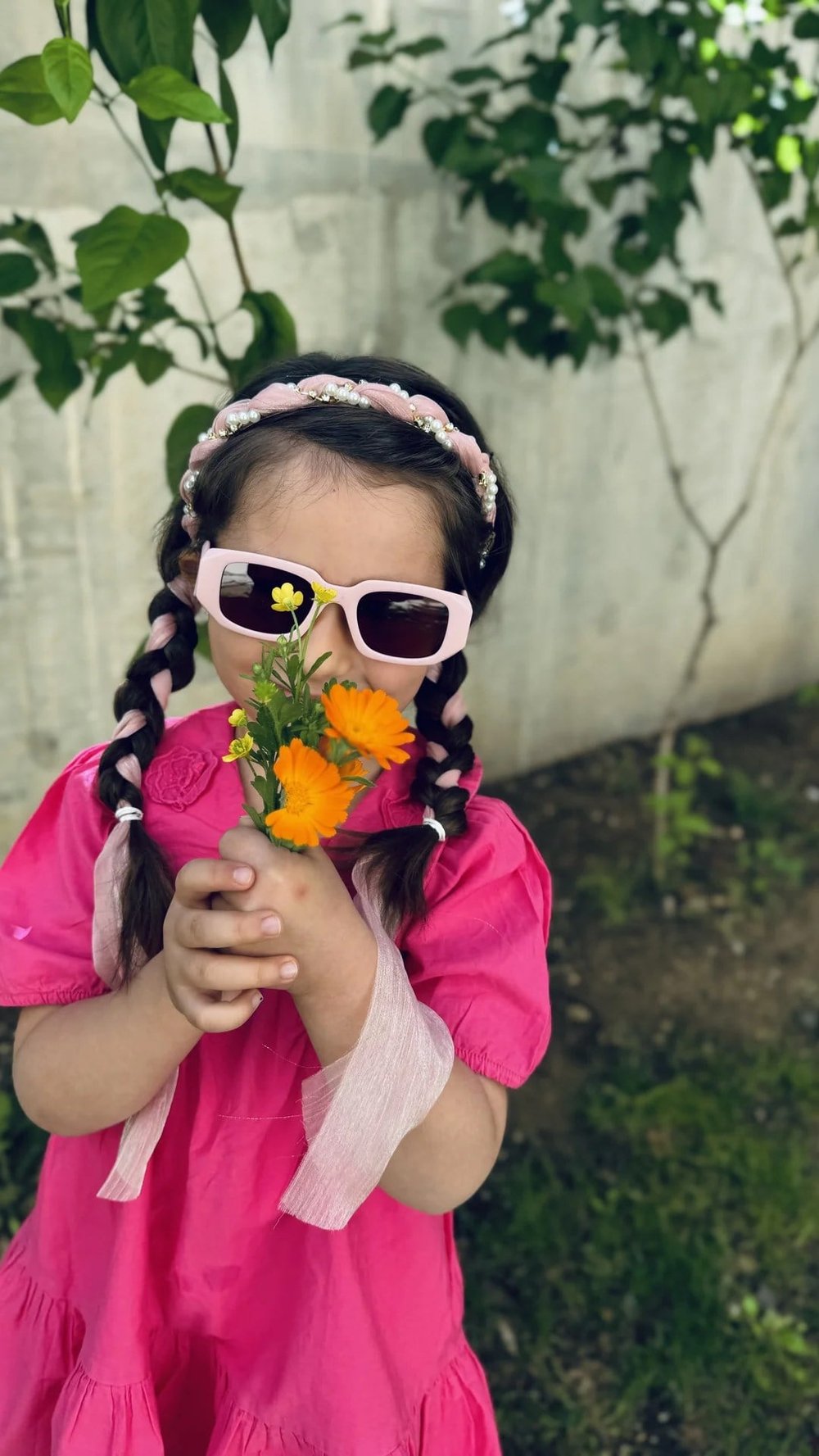 İnci Detaylı Kurdele Sallantılı Taç
