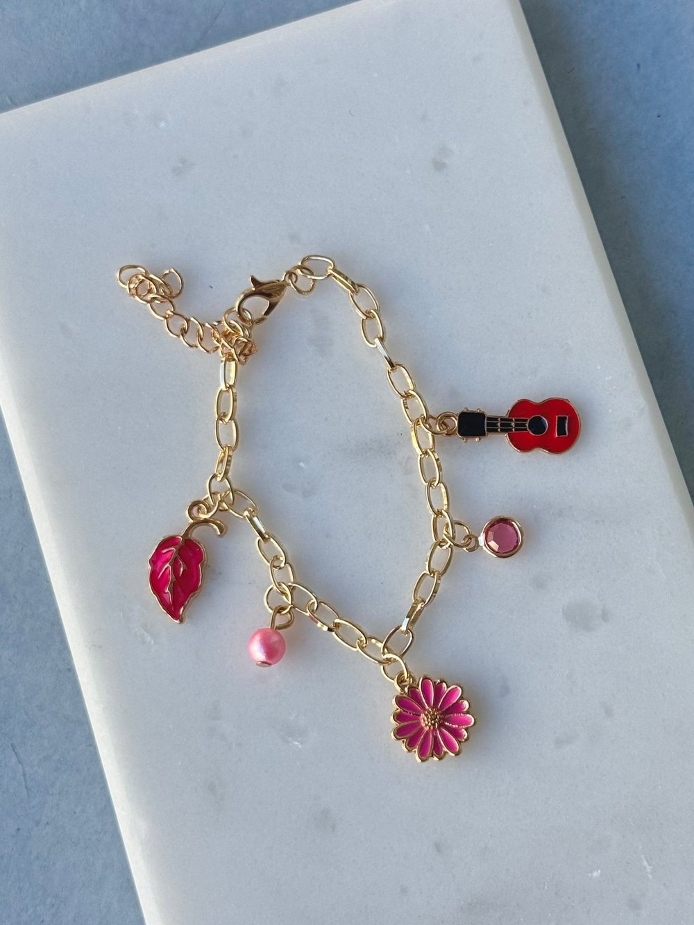 Sallantılı Deniz Temalı Charm Bileklik
