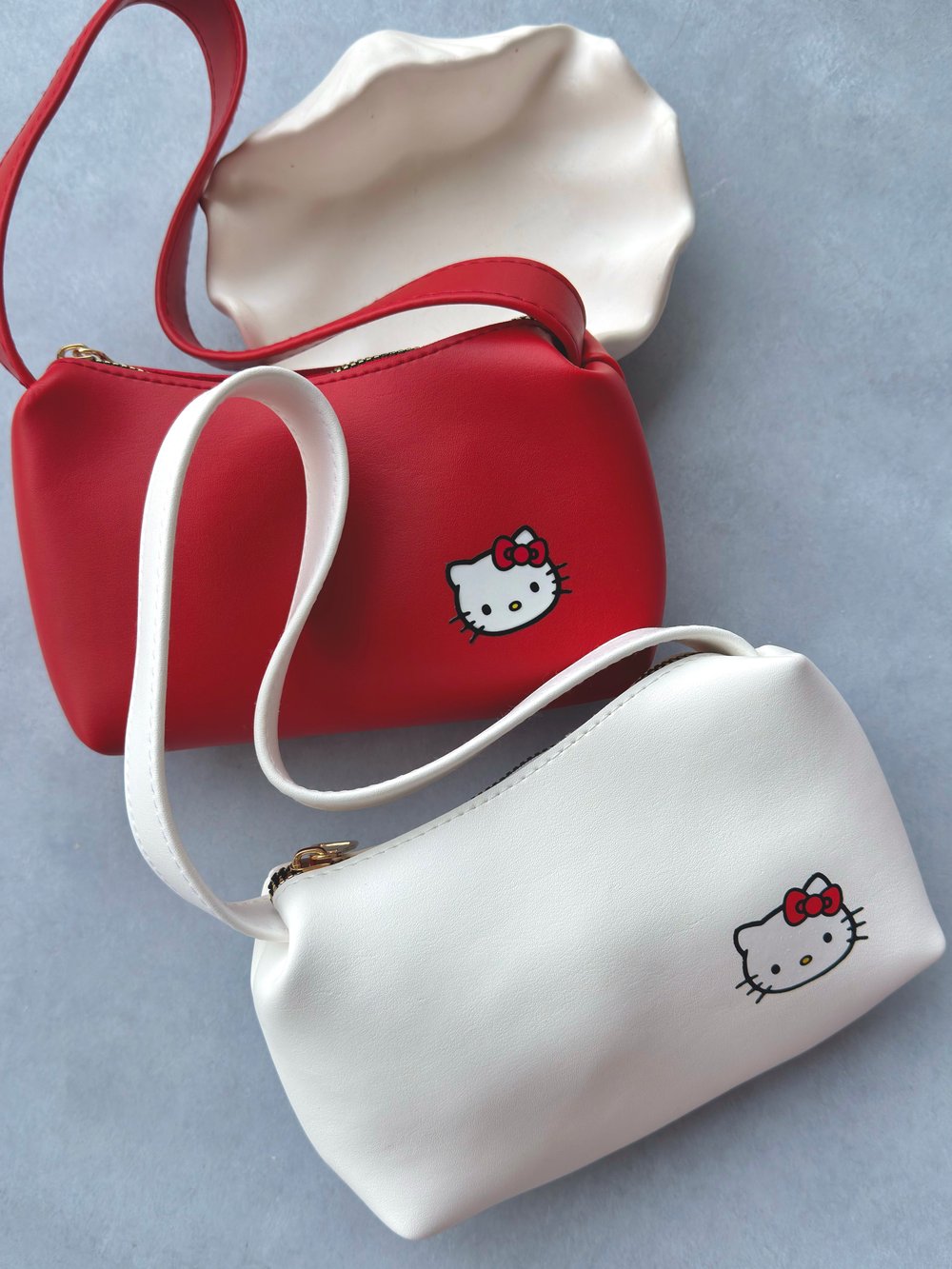 Hello Kitty Desenli Askılı Çanta