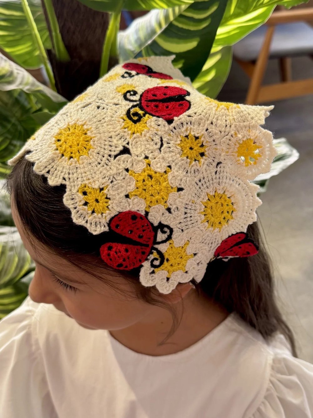 Uğur Böceği ve Papatya Desenli Bohem Bandana