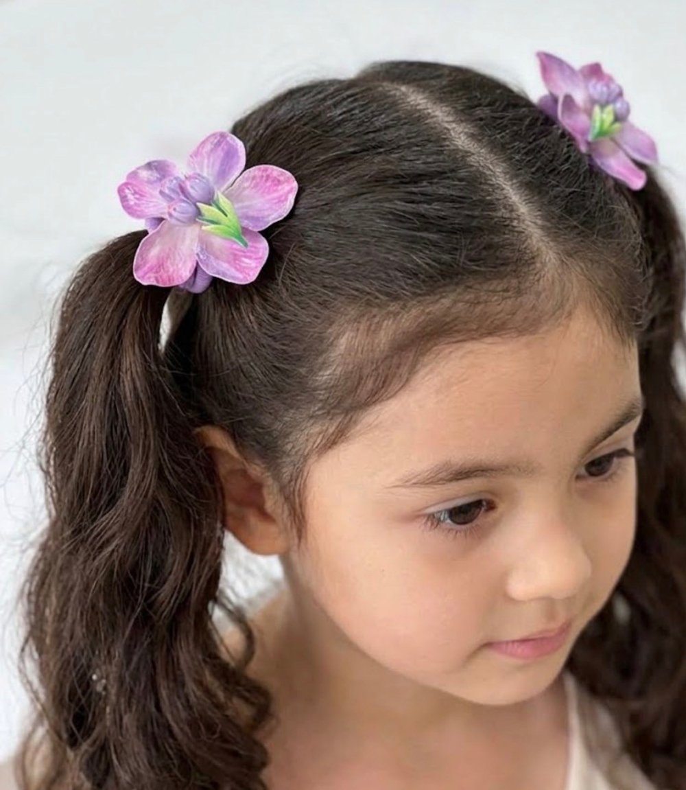 Lale Detaylı Nilüfer Çiçeği Lastik