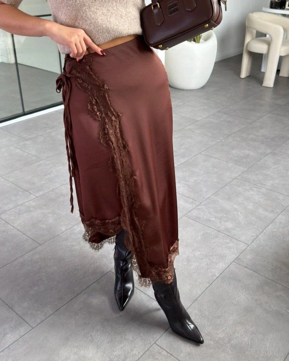 DANTELLİ BAĞLAMA DETAY SATEN ETEK