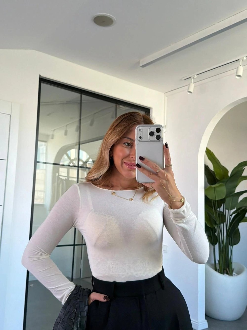 EKRU DİLVİN KAYIK YAKA MODAL KAŞMİR BLUZ