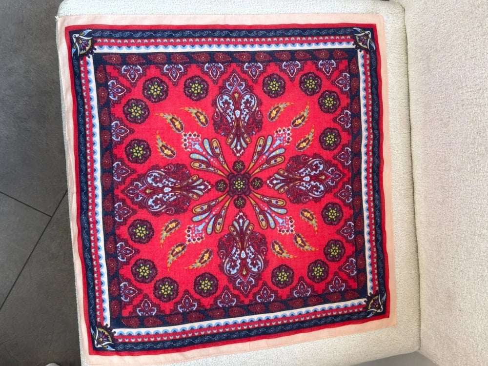 KIRMIZI ETNİK DESEN FULAR