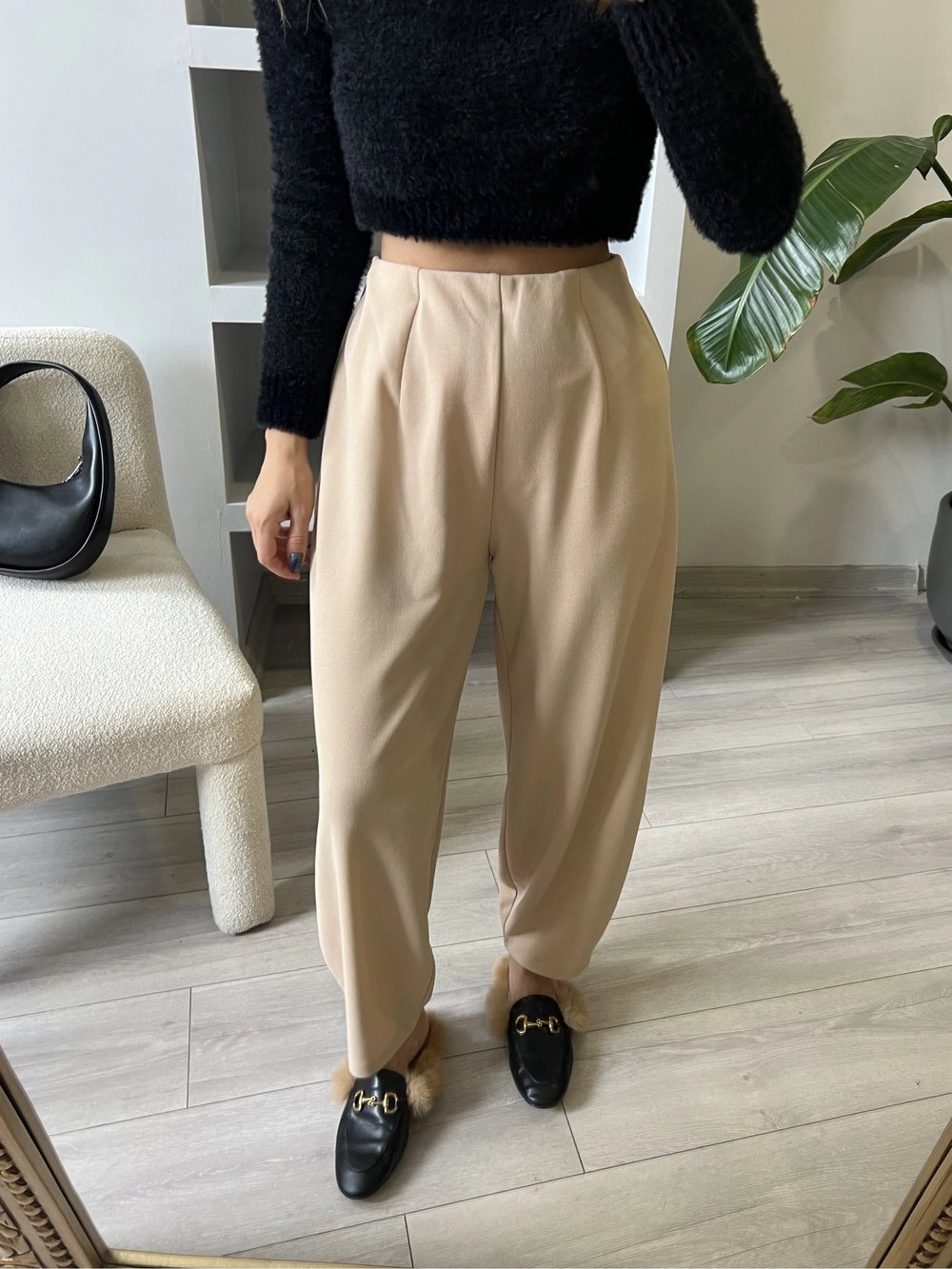 Siyah Beli Lastıklı Şalvar Kesim Krep Pantolon