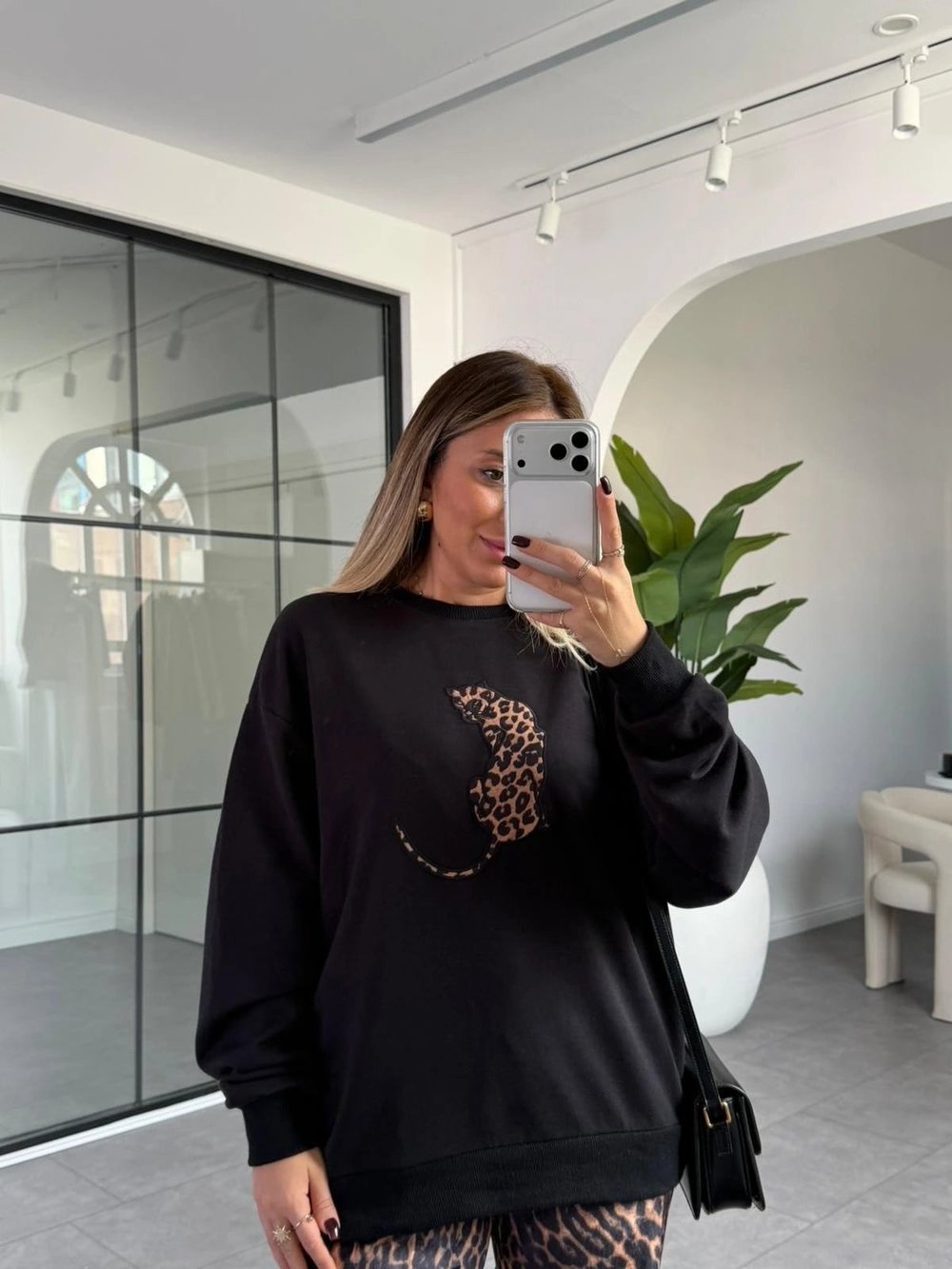 SİYAH KAPLAN DESEN SWEATSHİRT