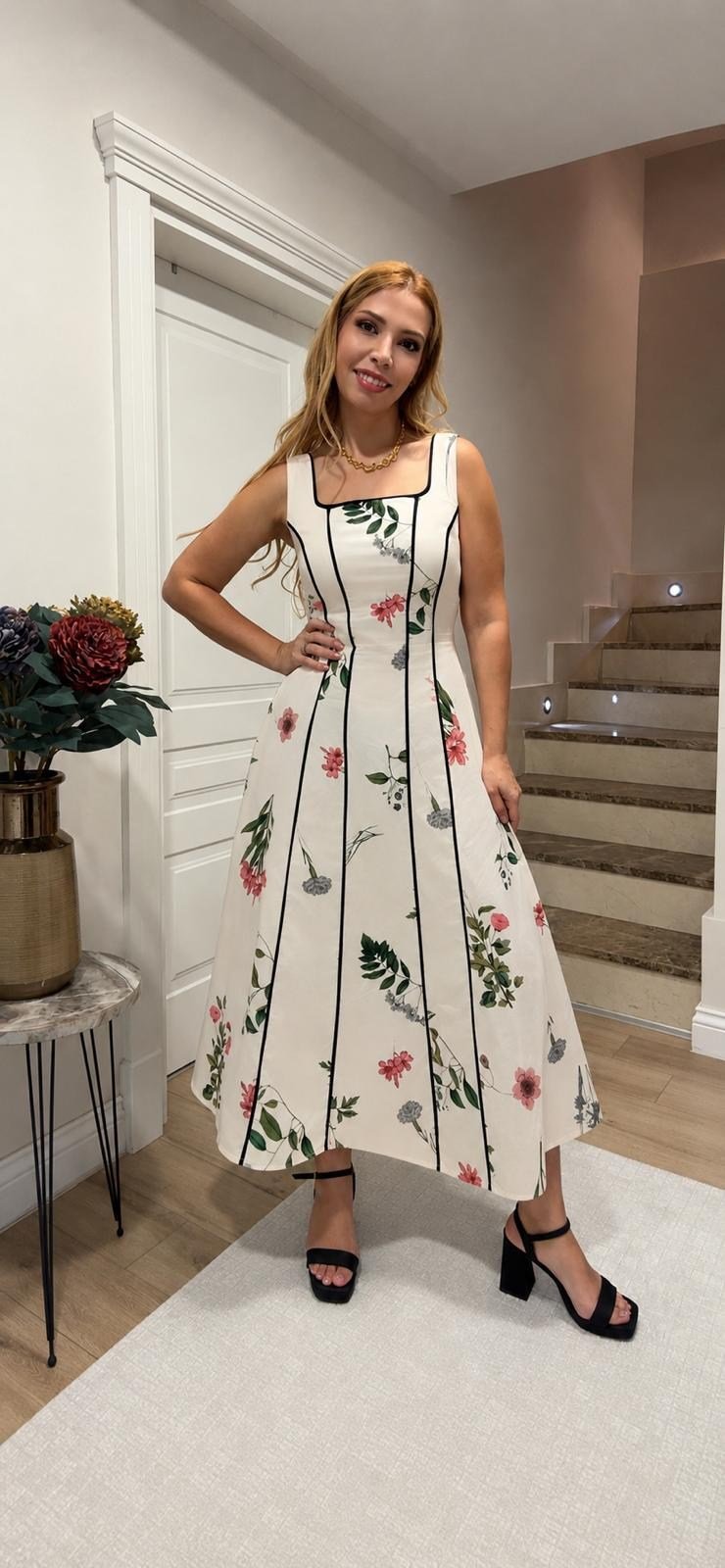 Floral Elbise 