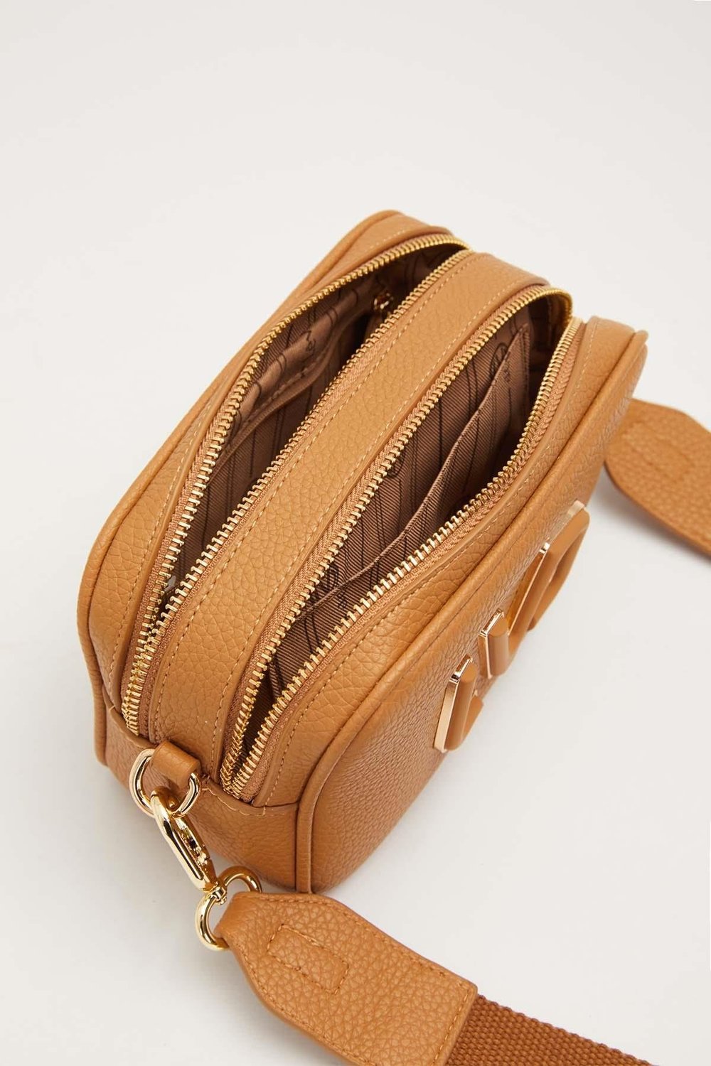 Uzun Askılı Küçük Boy Crossbody Çift Bölmeli Logo Detaylı Kadın Günlük Omuz Çantası Camel