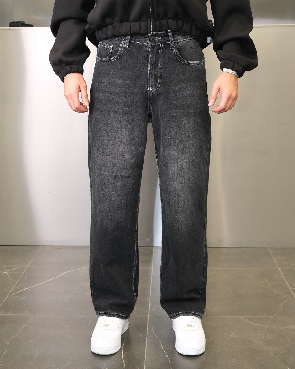 BIYIKLI SİYAH ESKİTME EXTRA BAGGY JEANS