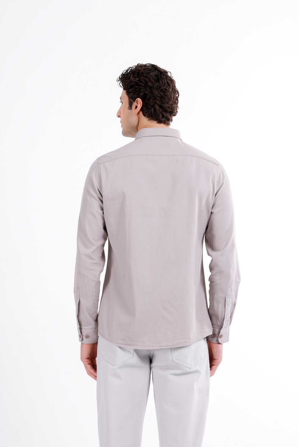 Regular Fit Uzun Kollu Düğmeli Yaka Gömlek