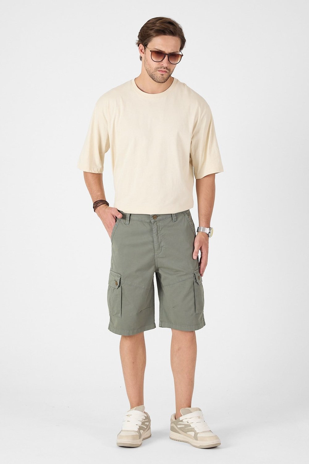 Erkek Regular Fit Kargo Cepli Şort Kapri