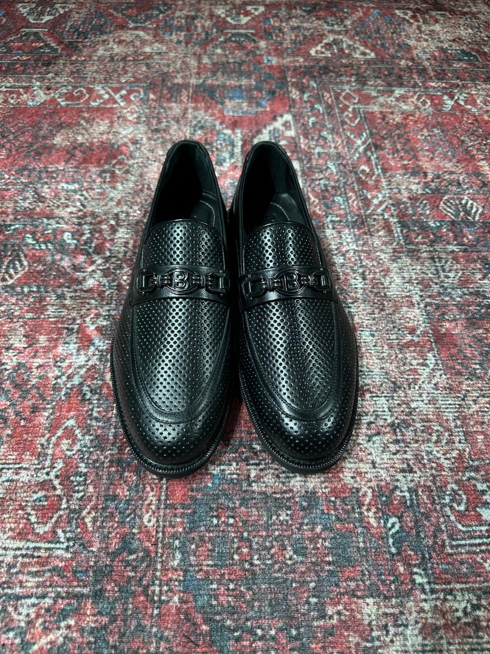 DELİKLİ DESEN DERİ LOAFER AYAKKABI | SİYAH
