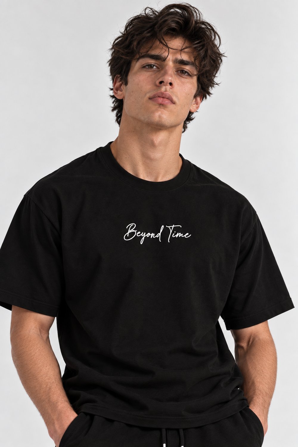 Etnik Baskılı Nakışlı T-Shirt