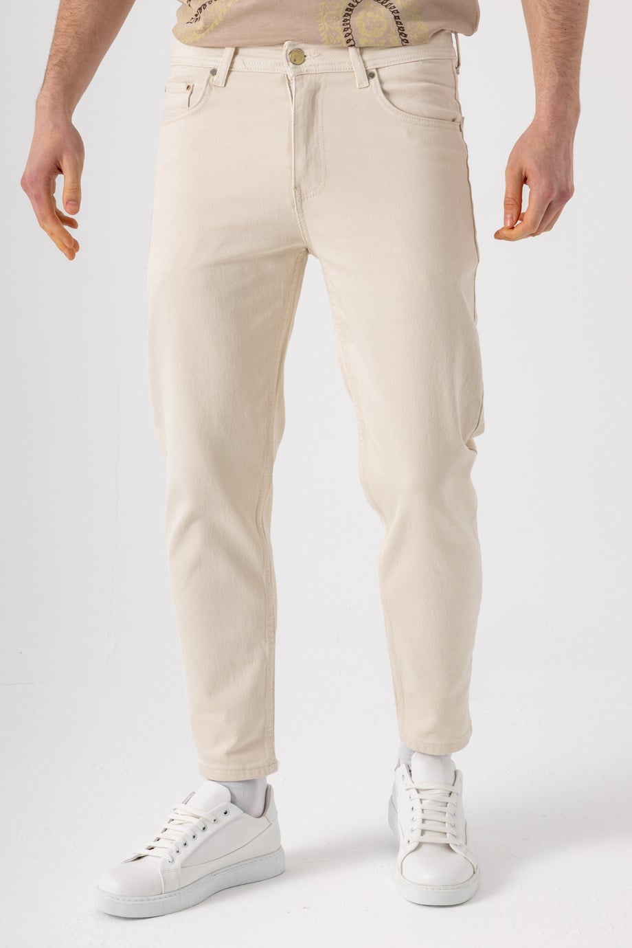 Tapered Jean