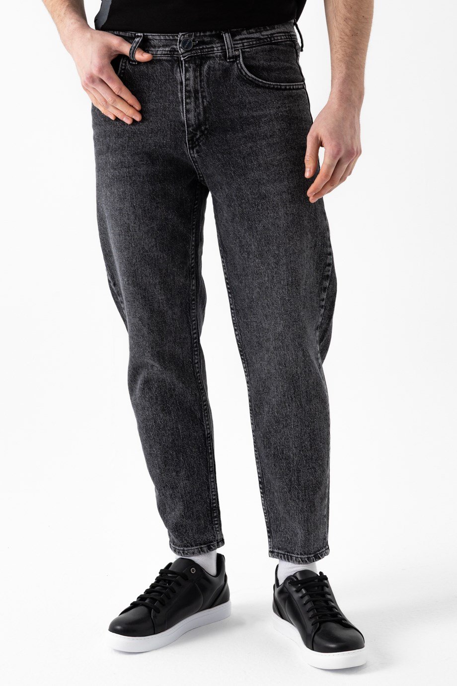 Tapered Jean