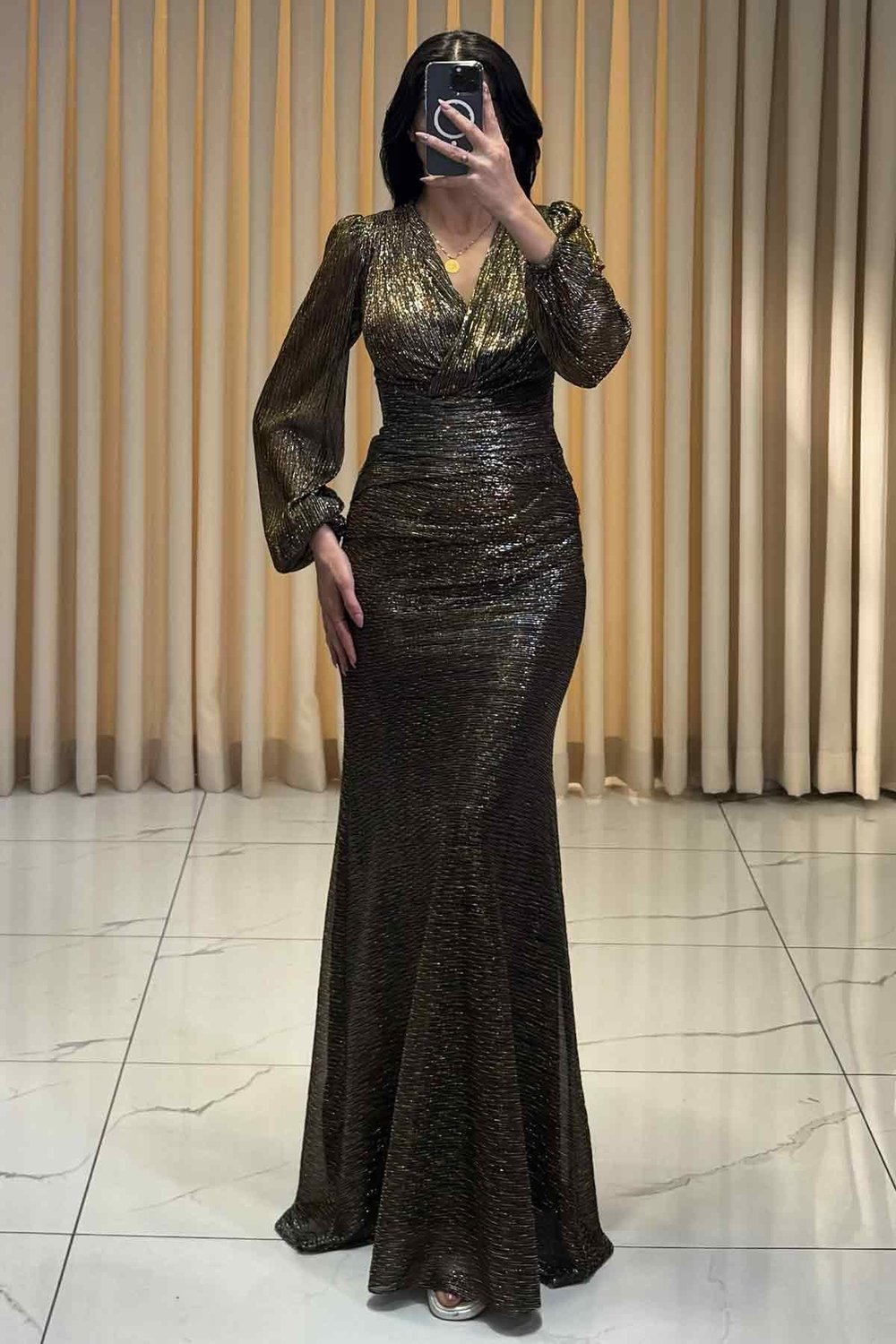 Simli V Yaka Uzun Kollu Balık Model Abiye Gold