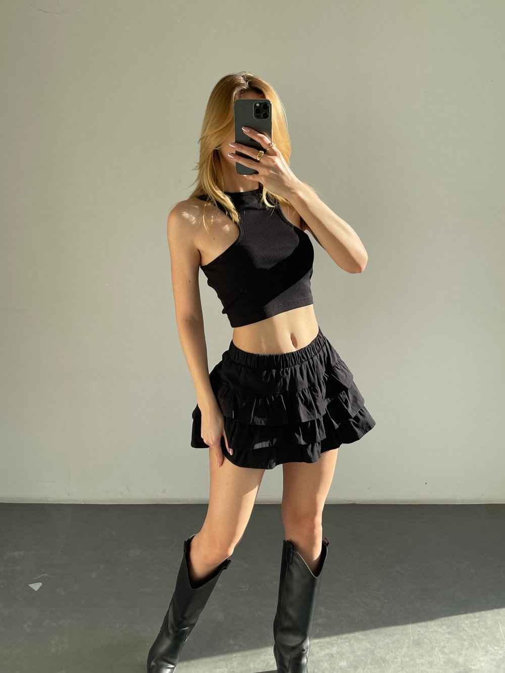 Kadın İçi Şortlu Fırfırlı Mini Etek