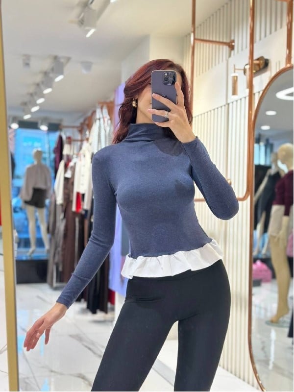 DİK YAKA ETEĞİ SÜPREM BLUZ LACİVERT