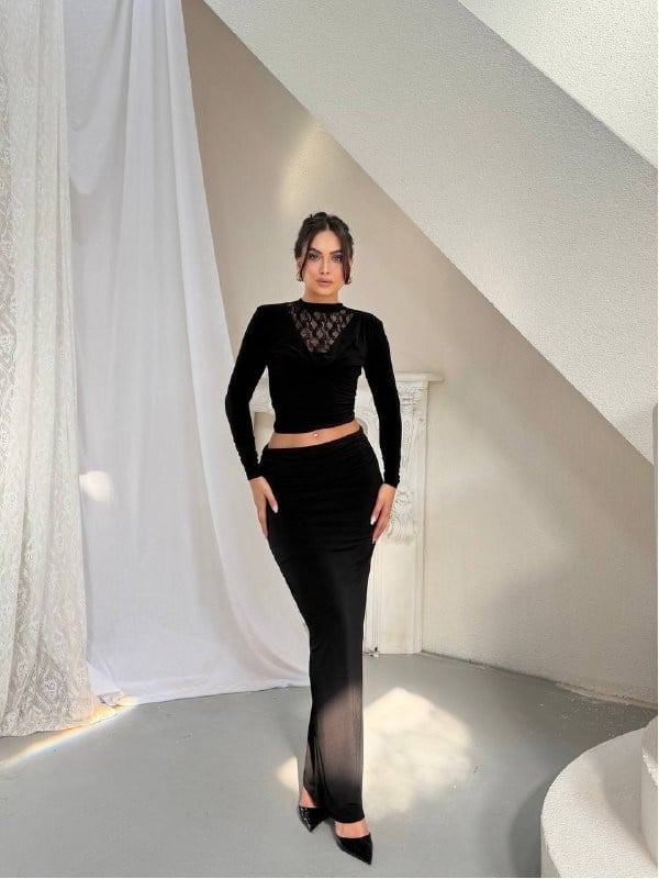 SANDY DANTEL GARNİ DEGAJE YKA BLUZ SİYAH