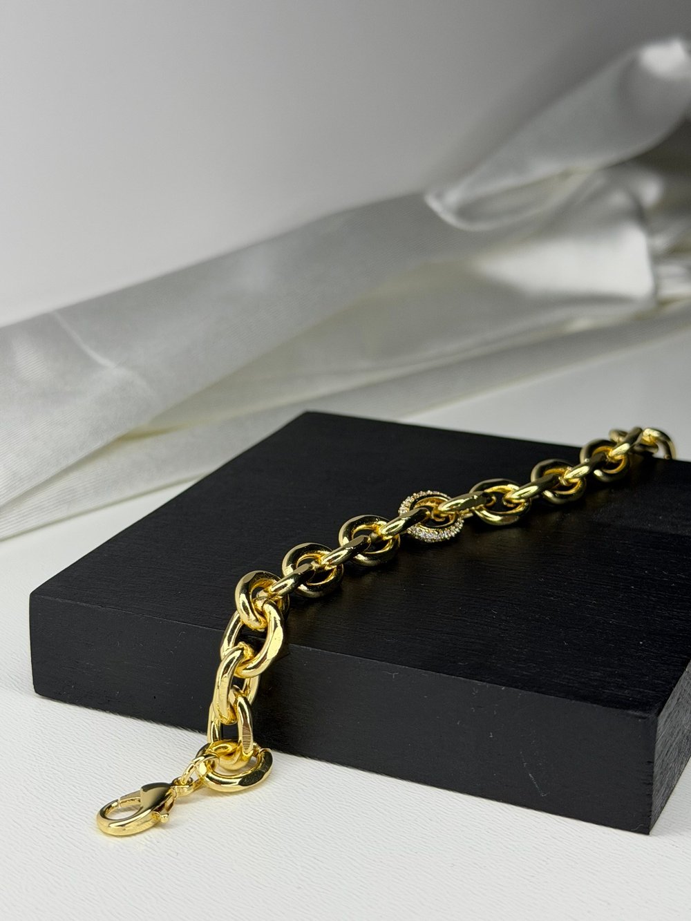 Blank Band Gold Bileklik