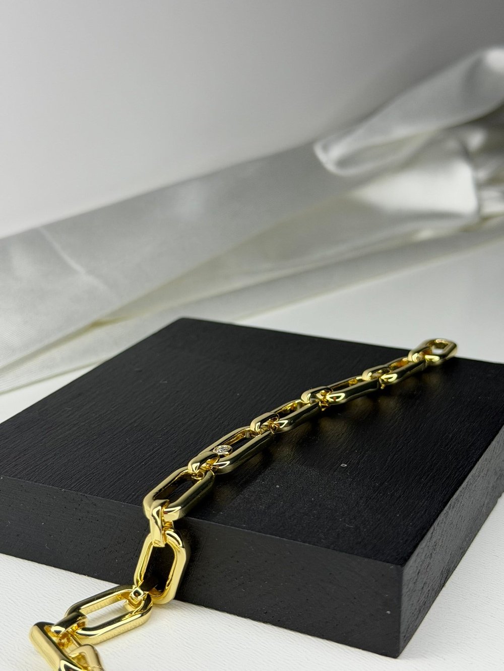 Clean Edge Gold Bileklik