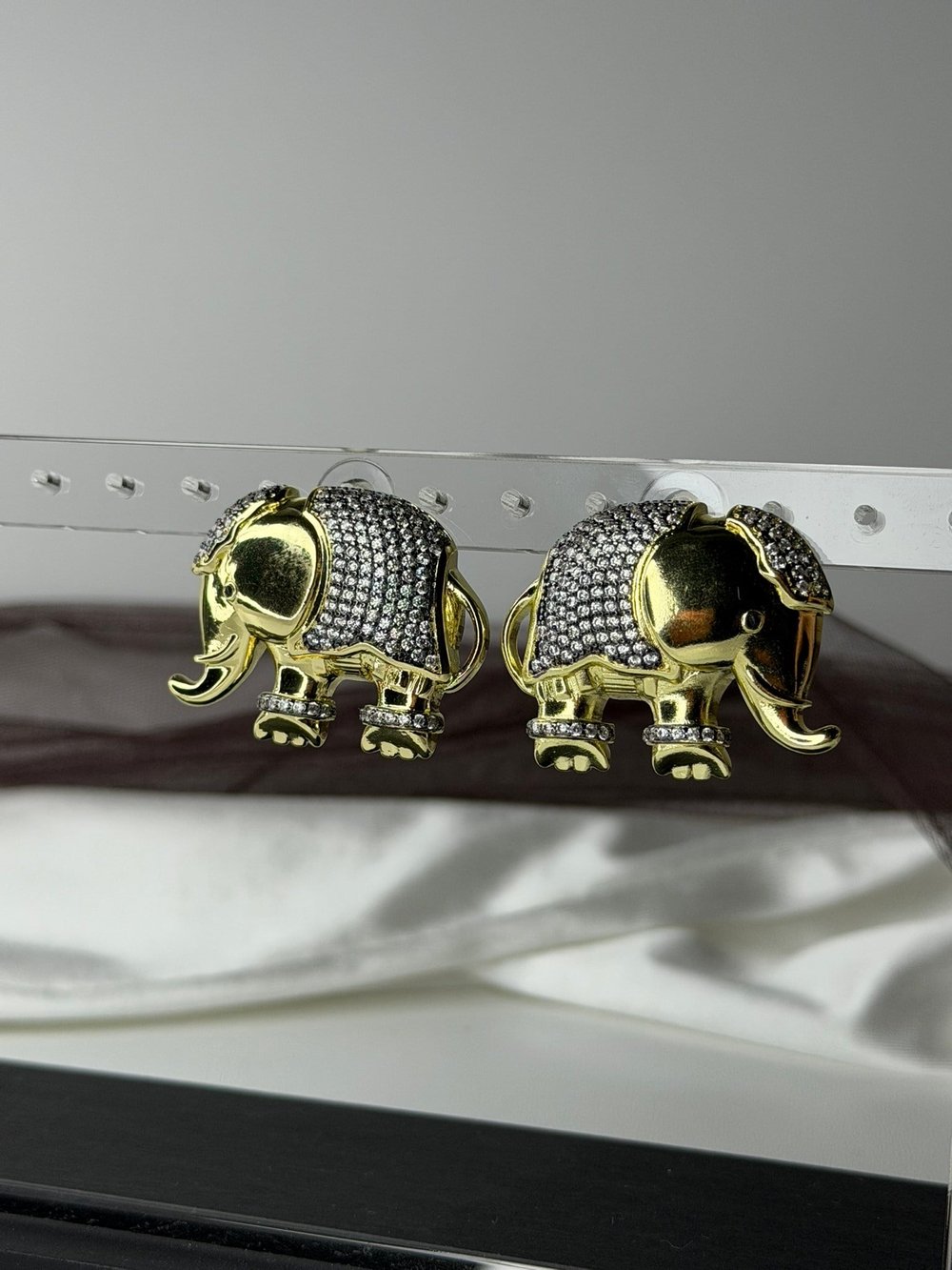 Elephéra Gold Küpe