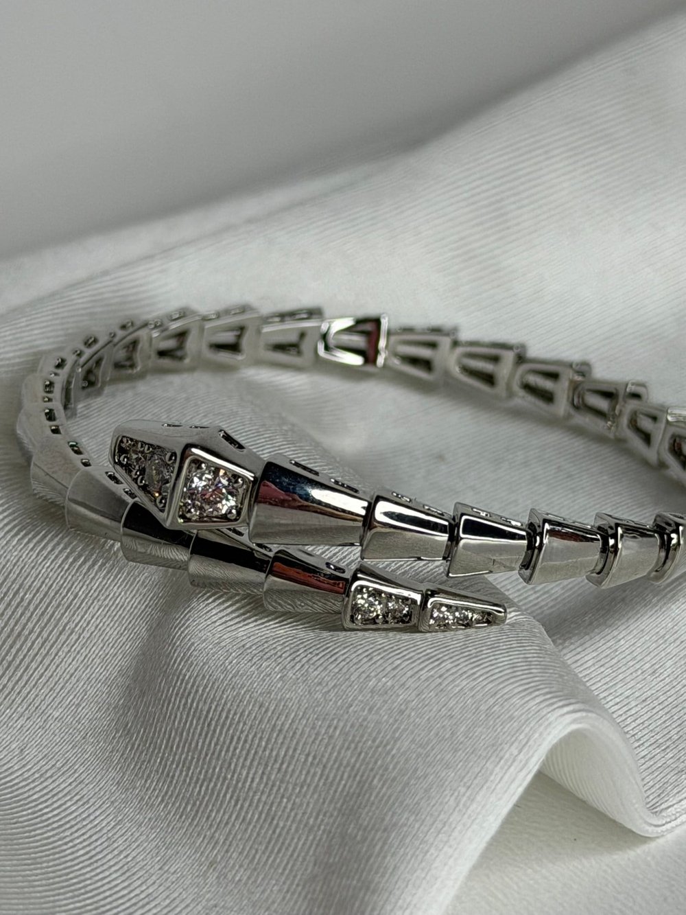 Serpentina Taşlı Silver Kelepçe