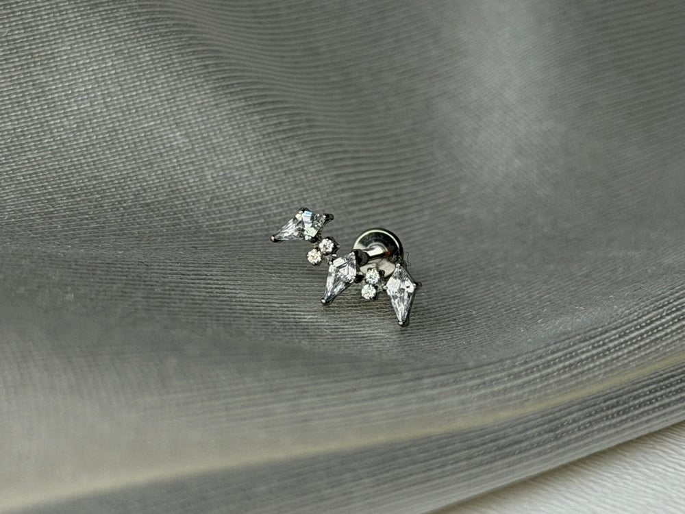 Square Titanyum Piercing 