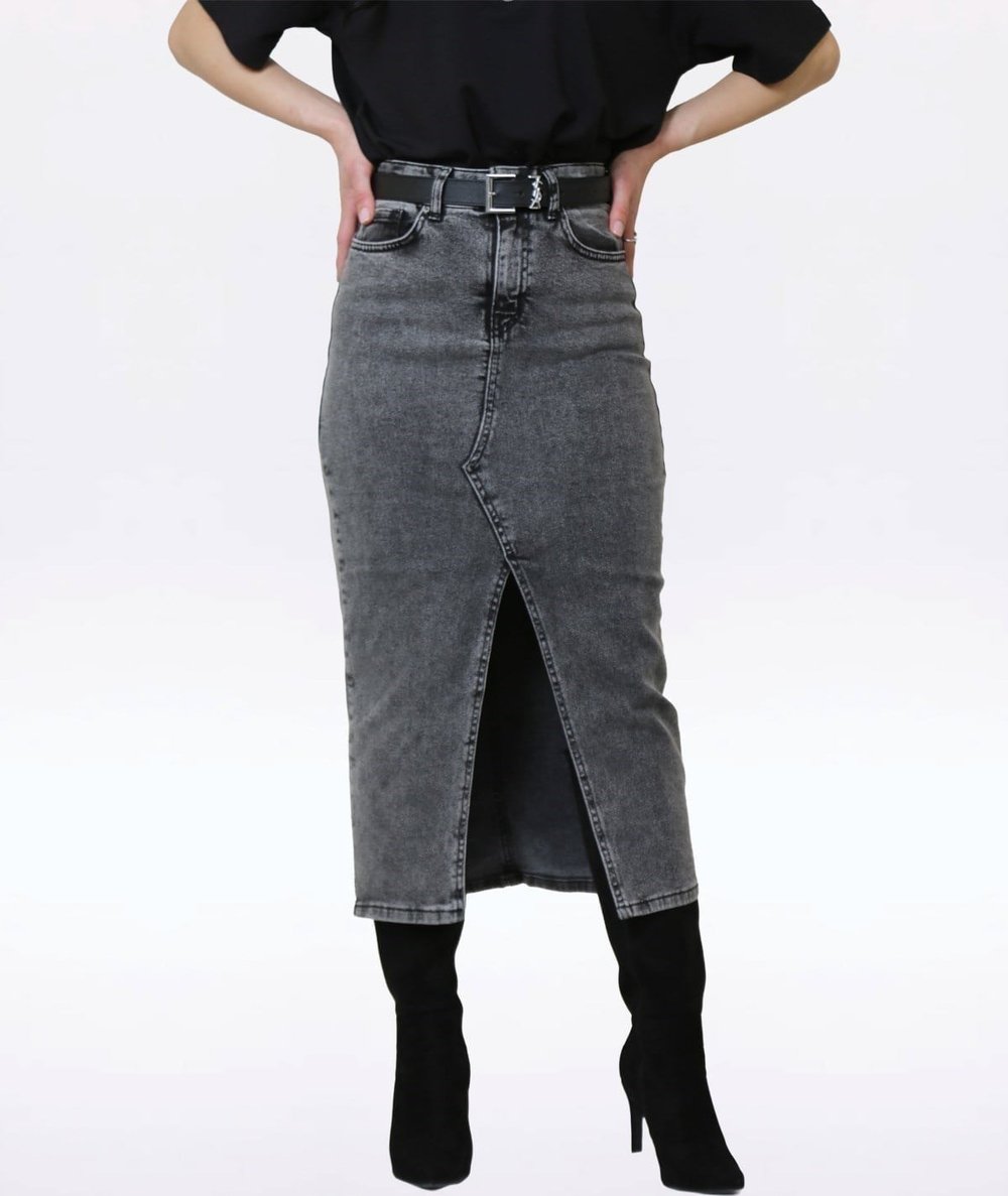 Yırtmaç Detaylı Gri Denim Midi Etek