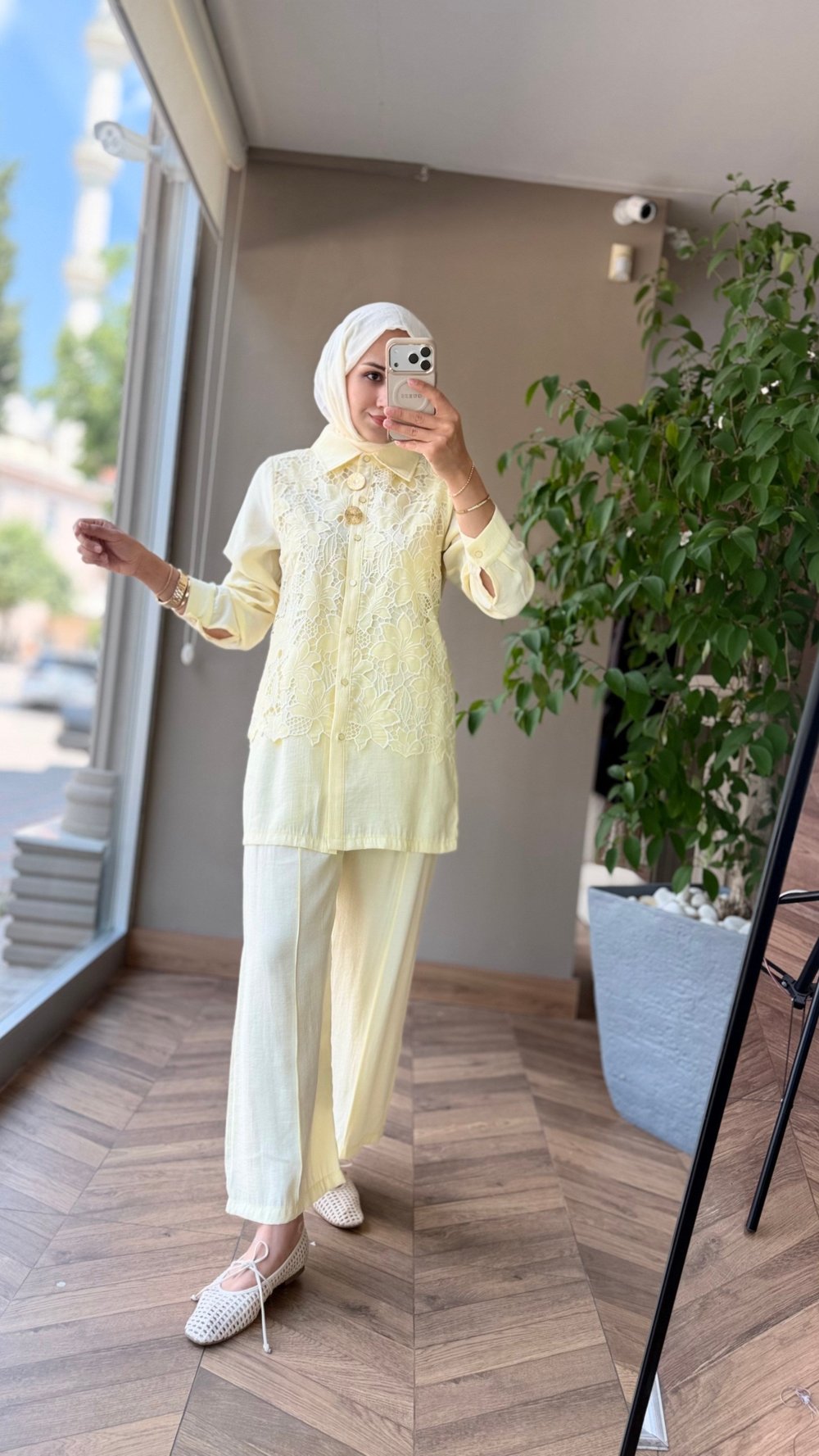 Larena Dantel Detaylı Takım | Sarı