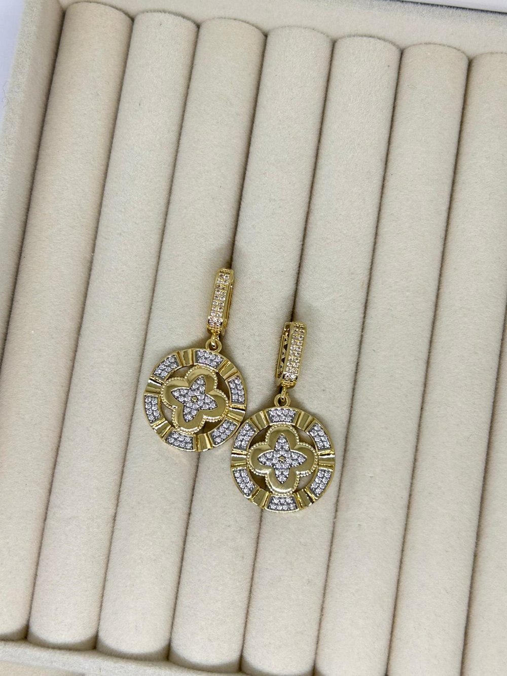 SELİN ACCESSORY KÜPE