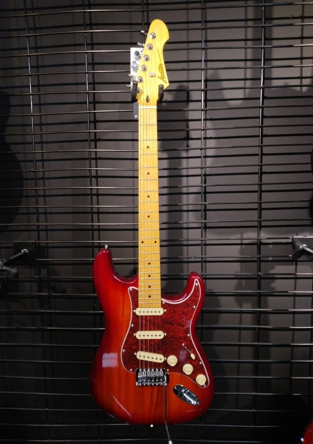 auster-as100sss-cb-elektro-gitar-maple-77-b3e.jpg