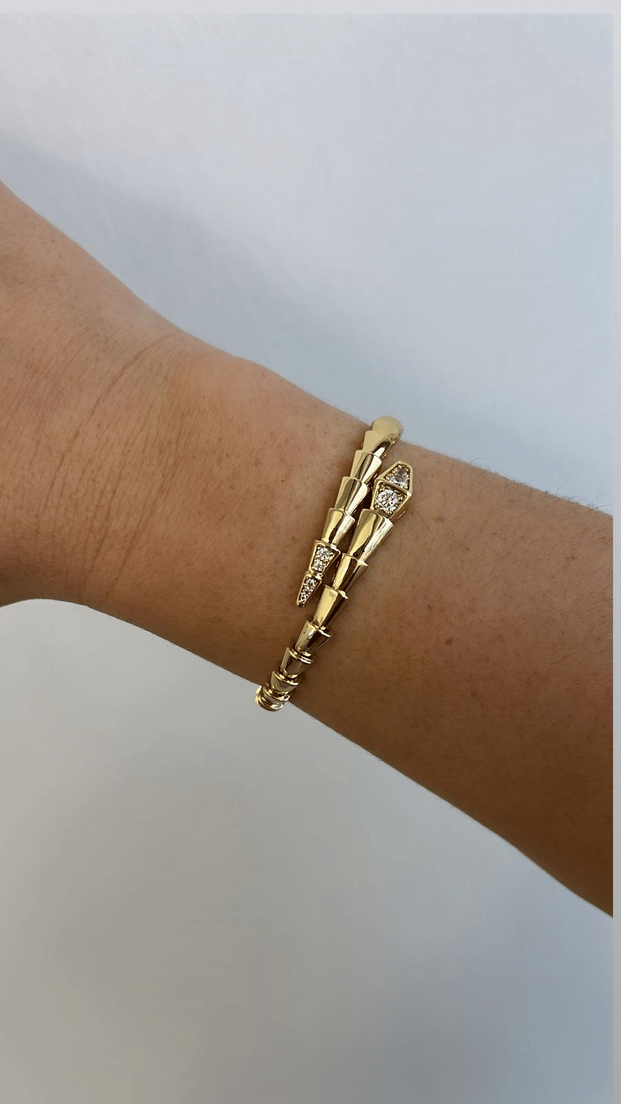 14K Gold Taşlı Blgria Kelepçe 17cm