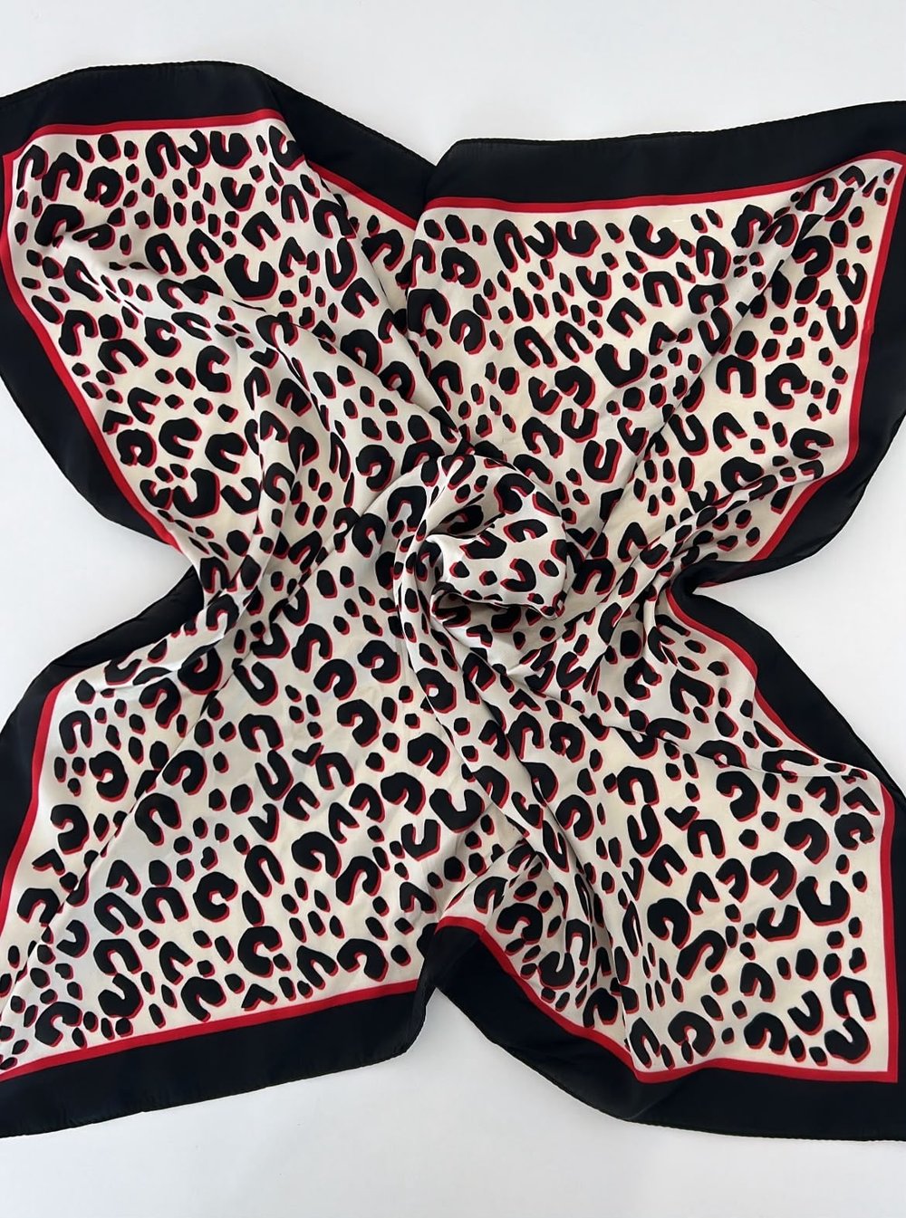 70*70 Leopar Desenli Saten Fular