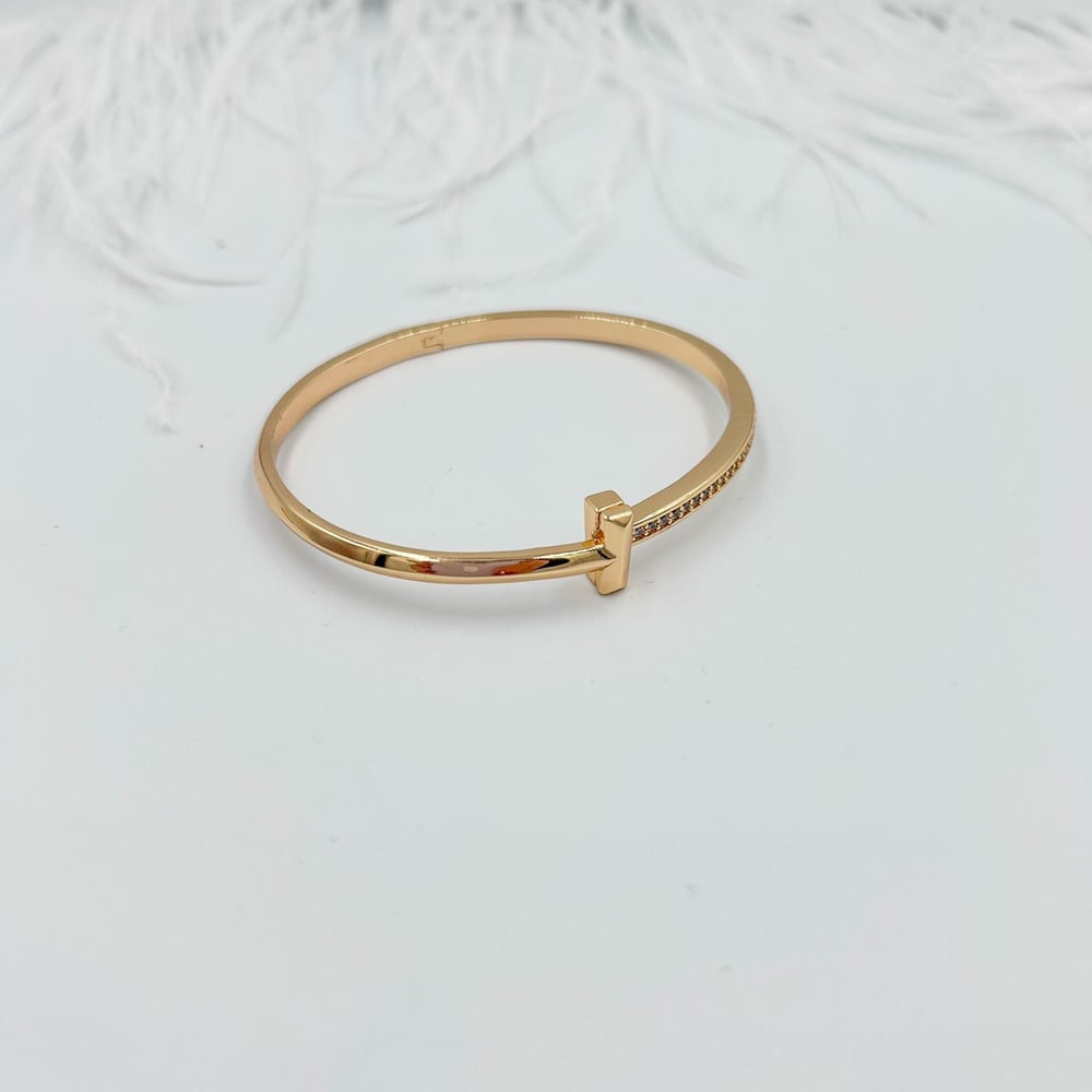 İthal Zirkon Taşlı Kelepçe 17 cm