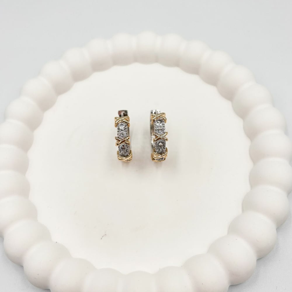 Özel Seri Zirkon Taşlı Halka Küpe 2cm