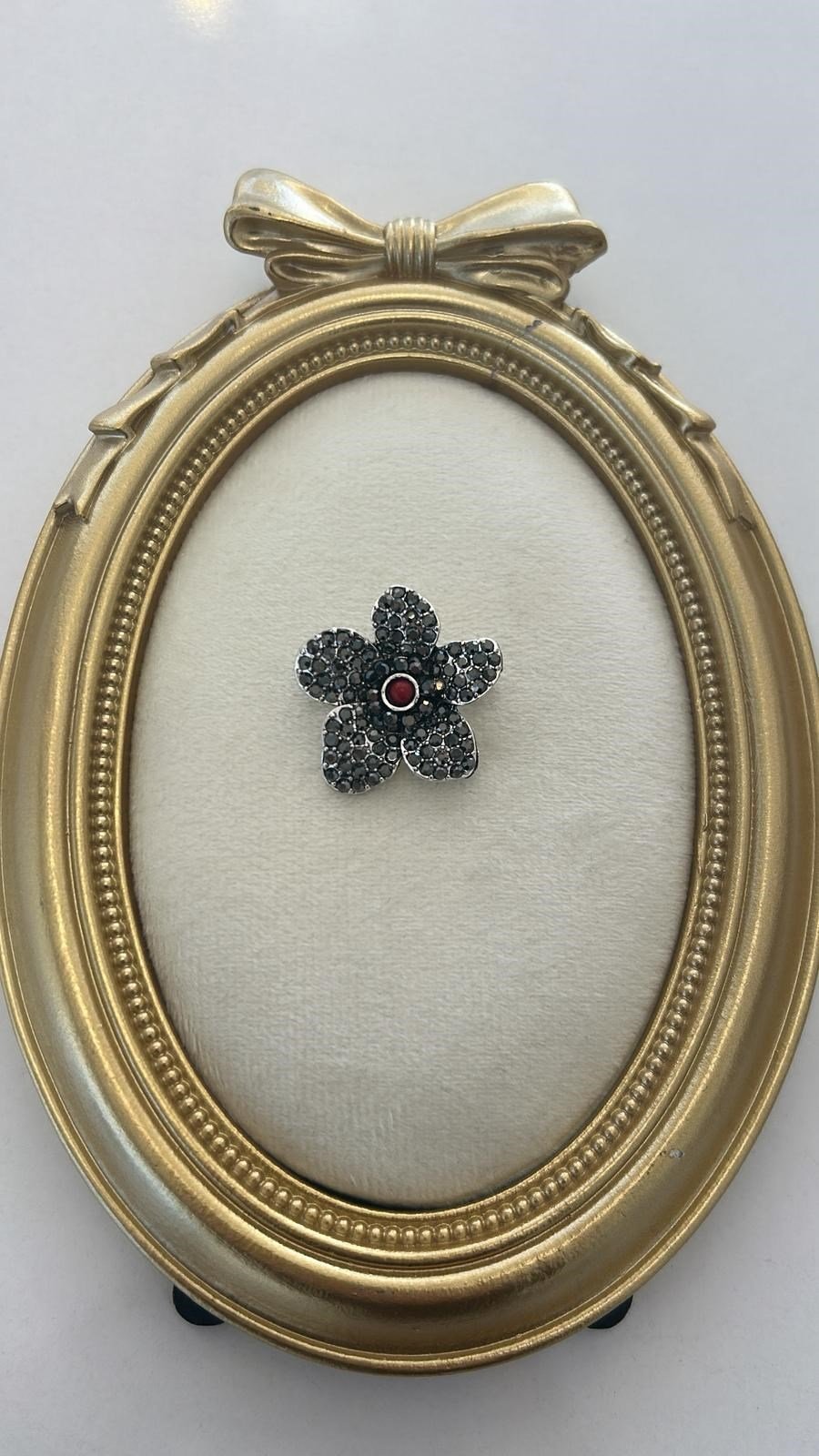 Hematit Taşlı Çiçek Broş 3cm