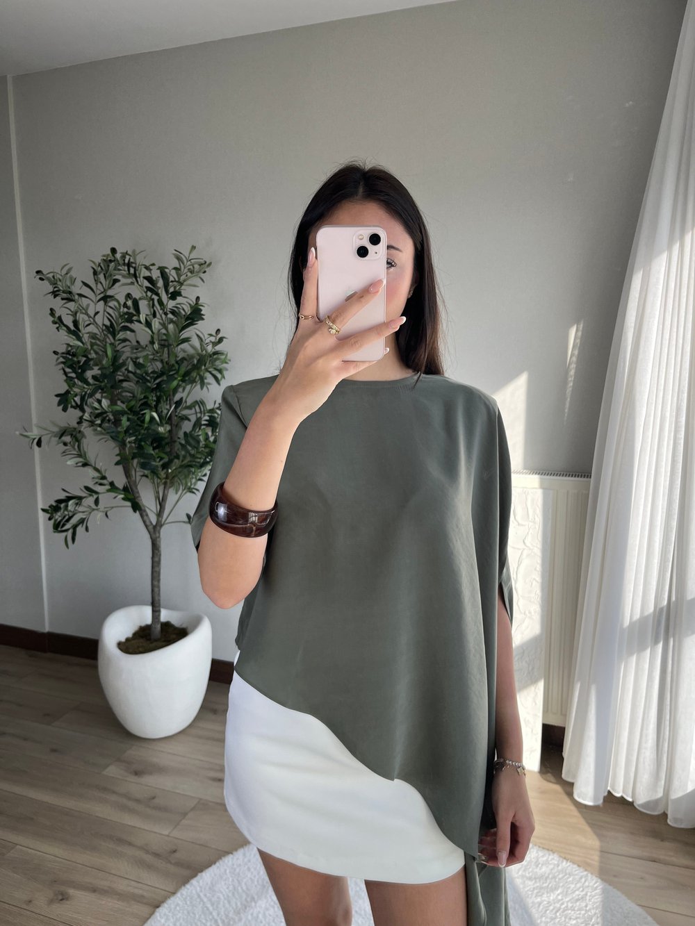 Asimetrik Kesim Vatkalı Bluz Haki